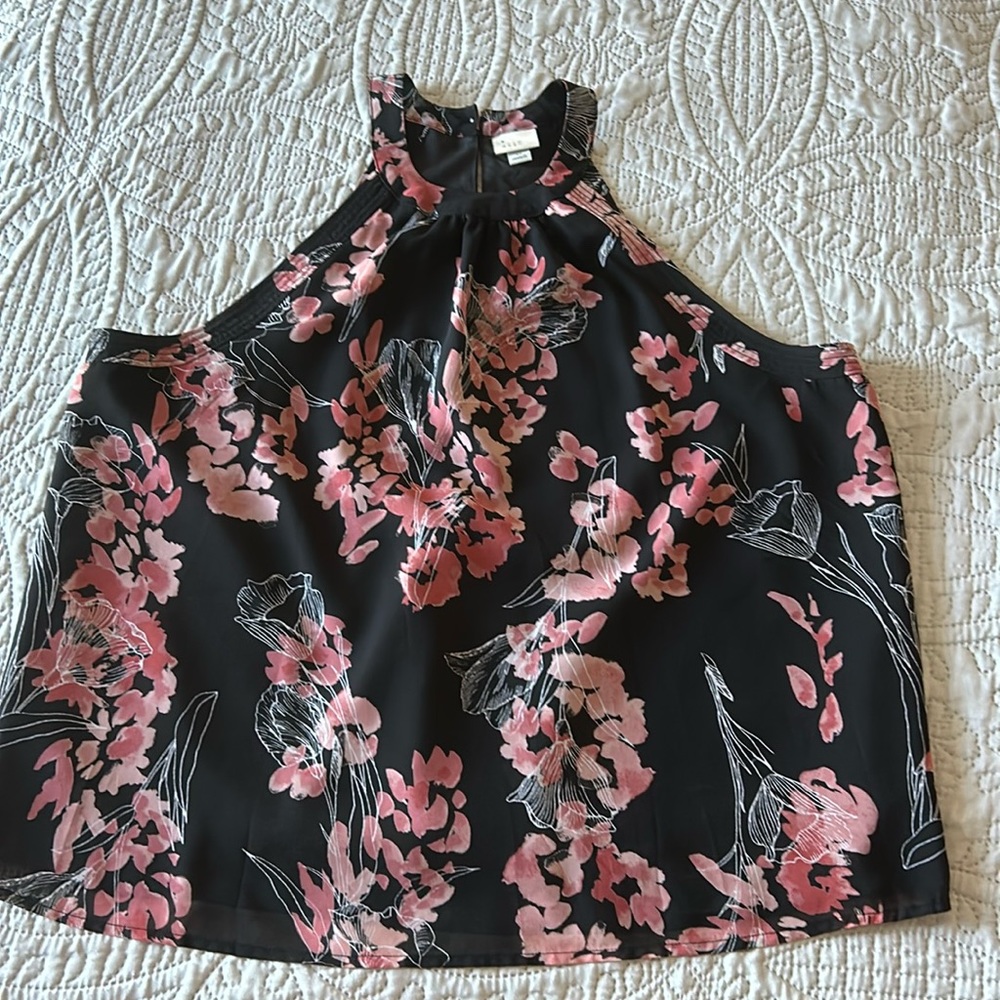 Women’s XL Flower Tank Top